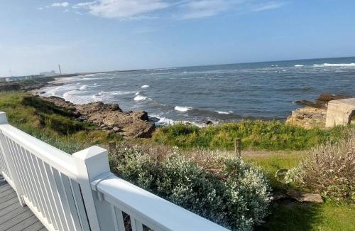 Newbiggin-by-the-Sea House | Sapphire at Churchpoint -panoramic sea views
