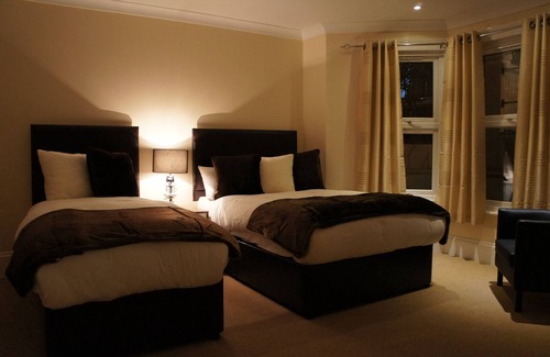 Addison Hotel | Sapphire Hotel