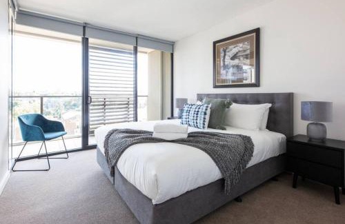 South Yarra House | Sapphire of South Yarra - two bedroom condominium