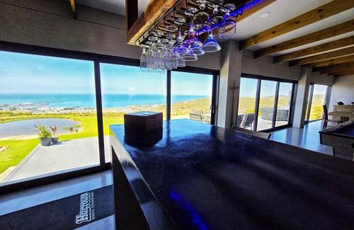 St. Helena Bay House | Sapphire St Helena bay