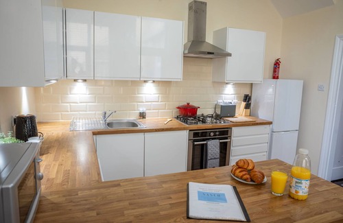 North Shore Apartment | Sapphire Suite Sasco Apartments