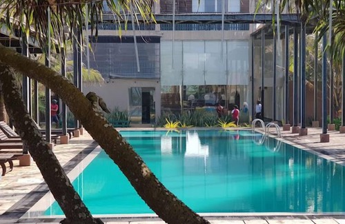 Uswetakeiyawa Hotel | Saprin Beach Resort