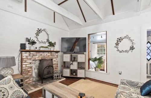Daufuskie Island House | Sarah Grant House- Cozy Home