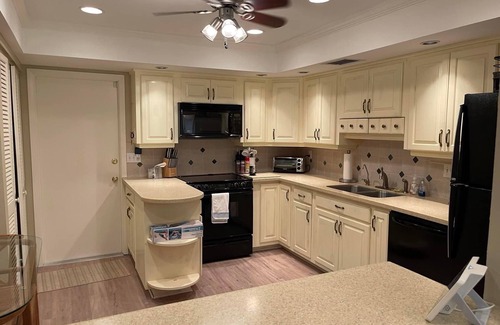 Braden River Villa | Sarasota 3 bedroom villa conveniently located on Palm Aire Golf Course community