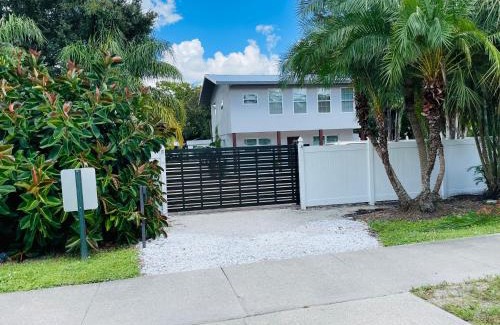 Sarasota House | Sarasota Paradise Heated Pool Home Near IMG & Siesta Key Beach