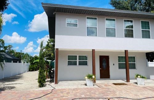 Sarasota House | Sarasota Paradise Heated Pool Home Near IMG & Siesta Key Beach