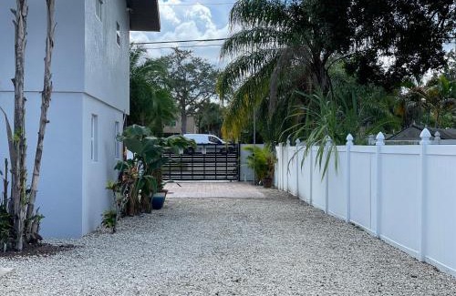 Sarasota House | Sarasota Paradise Heated Pool Home Near IMG & Siesta Key Beach