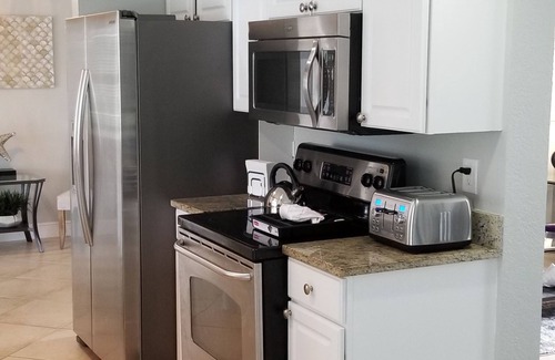 Gulf Gate Estates House | Sarasota/Siesta Key Heated pool home