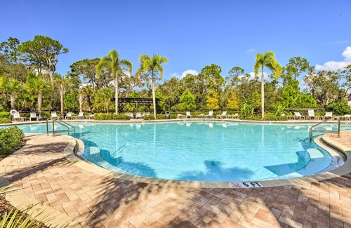 Braden River House | Sarasota Townhouse with Lanai about 10 Mi to Beach!