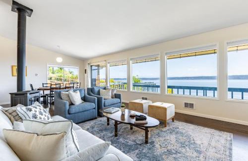 Langley House | Saratoga by the Sea by AvantStay Panoramic View Near Langley