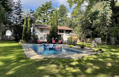 Saratoga Springs House | Saratoga Home 4 min from Track with Pool, Hot Tub and Sauna!