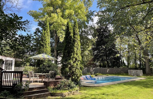 Saratoga Springs House | Saratoga Home 4 min from Track with Pool, Hot Tub and Sauna!