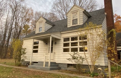 Greenfield Center Apartment | Saratoga Living- Country Style 1-2 Bedroom short or long stay executive/business
