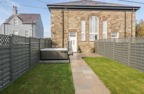 Malltraeth House | Sardis Chapel 1