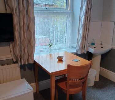 Barnstaple House | sark guest house