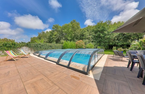 Sarzeau Ski Chalet | Sarzeau - 12 pers - swimming pool and billiards