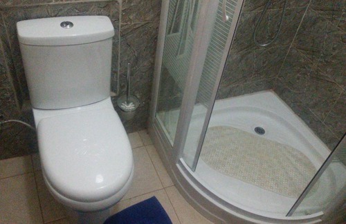 Entebbe House | Sasa Guestplace