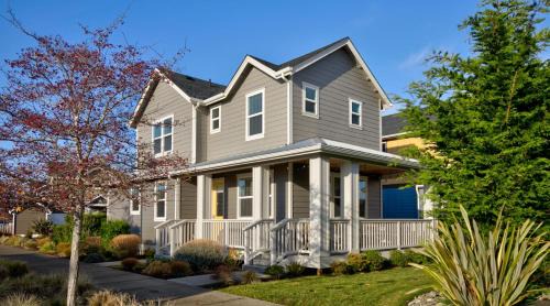 Ocean Shores House | Sasquatch Shore House