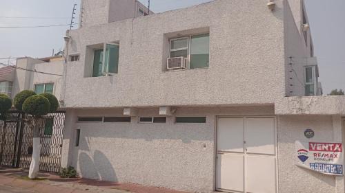 Naucalpan House | Satelica