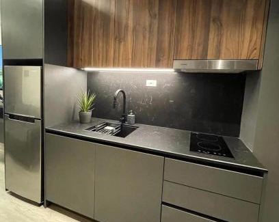 Barangay 76 Apartment | SATELUXXE CAVE SHORE 3