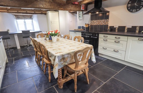 Satterthwaite Cottage | Satterthwaite Farmhouse - Sleep 8