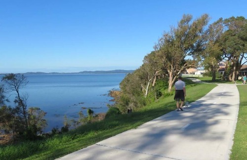 Karraganbah House | Saturday Cottage - 2 BR cosy house by Tuggerah Lake
