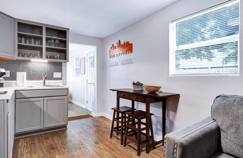 Jefferson House | SATX - A Birdy Vacation Rental