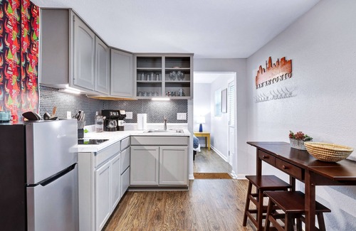 Jefferson House | SATX - A Birdy Vacation Rental