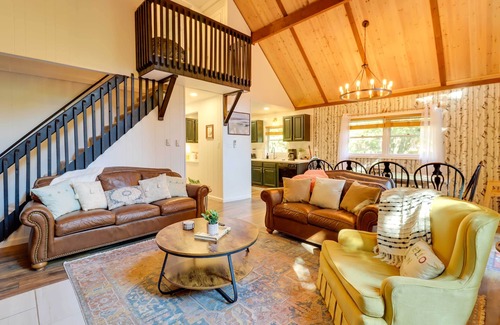 Lake Harmony Estates Cabin | Sauna & 2-Story Deck: Luxe Poconos Chalet