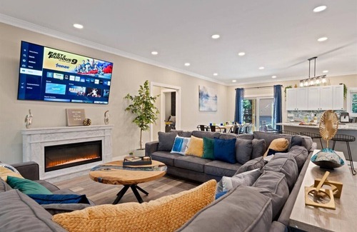 Massanutten Cabin | Sauna - Hot Tub - Theater - Arcade - Family Fun