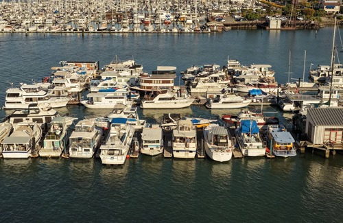 Sausalito Boat Rental | Sausalito Floating Gem: A Charming Stay by the Bay