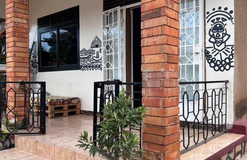 Kampala House | Sauti Explorers Villas