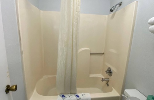 Savannah Hotel | Savannah Lodge