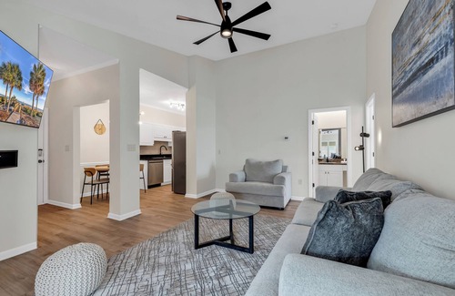 Vaught Condo | Savannah Shores