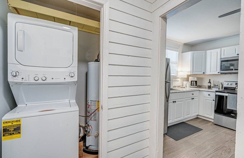 Historic Downtown Savannah Apartment | Savannah Vintage Haven - Thomas Square