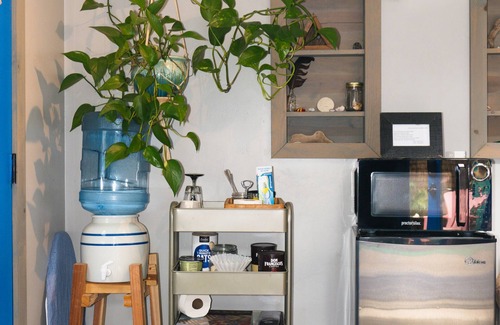 Eastside Santa Cruz Apartment | Savasana Surfer's Retreat