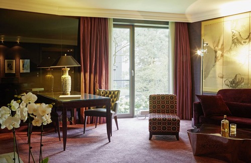 Altstadt-Nord Hotel | Savoy Hotel