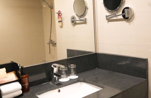 Pasay Hotel | Savoy Hotel Manila near NAIA Terminal 3 MNL