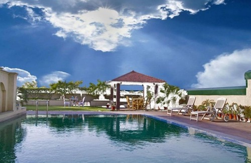 Sector 16 Apartment | Savoy Suites Noida