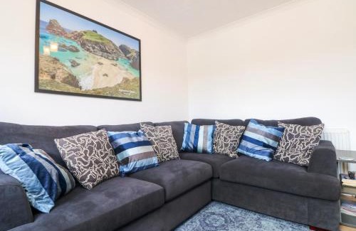 Mullion Apartment | Savoy View