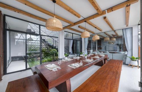 Hin Lek Fai Villa | Sawasdee pool villa, Hua Hin