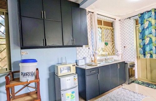 Bukoto Bed & Breakfast | Sawe Homes 3