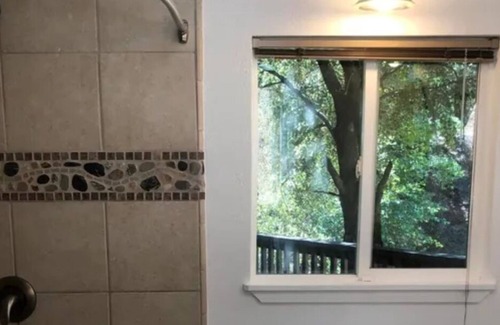 Shasta House | Sawpit Farm Creekside Cabin Minutes from Whiskeytown Lake