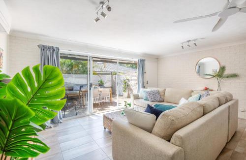Sawtell Apartment | Sawtell Beachfront Villa - 2 mins to everything!