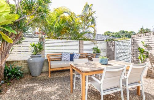Sawtell Apartment | Sawtell Beachfront Villa - 2 mins to everything!