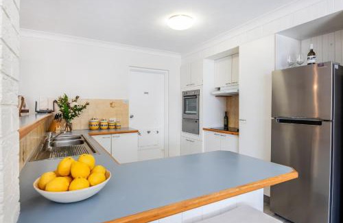 Sawtell Apartment | Sawtell Beachfront Villa - 2 mins to everything!