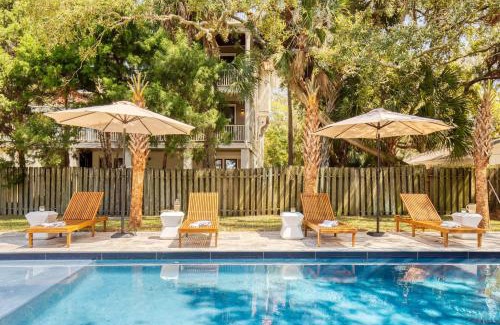 Isle of Palms House | Sawyer by AvantStay Stunning Isle Of Palms Home w Pool