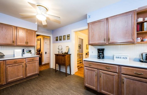 Sawyer Cottage | Sawyer Retreat With Private Heated Pool!