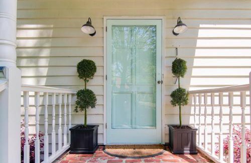 Mount Pleasant House | Sawyer's Landing- Mins to beach & Dtwn