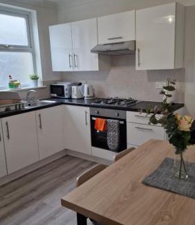 Gillingham House | Saxon Street House